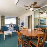 Schooner Beach And Racquet Club By Capital Vacations