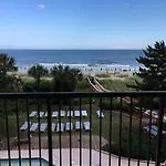 Beach Colony Ocean Front Executive Suite