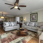 Yacht Club Villas #1-503