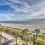 Breezy Landmark Resort Condo With Oceanfront Lanai!
