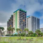 Hosteeva Oceanview Condo At Meridian Plaza