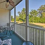 Cozy Condo With Golf Course View 4 Mi To Shore!