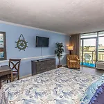 Oceanview King Suite - Fully Updated! - Landmark Resort 715 - Great Views! Sleeps 4