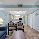 Hosteeva Beachfront Condo With Private Balcony