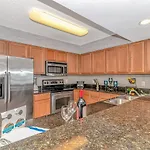 Malibu Pointe Beach Club - Across The Street From The Ocean! Sleeps 13 Guests!