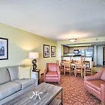 Beachfront Family Condo With View And Pool Access