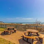 2Bd/2Ba Oceanfront Master Free Wifi And Parking Grand Atlantic Resort