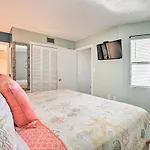 Oceanfront Oasis With Deck And Resort Beach Access!