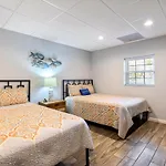 Sasha\'S Beach House