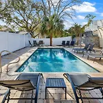 Sasha\'S Beach House