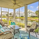 Home With Deck 1 Mi To Surfside Beach Access!
