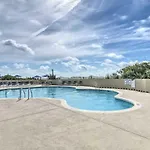 Beachfront Condo With Resort Amenities And Boardwalk!