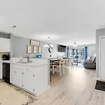 Admiral Quarters II #14