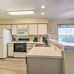Sunny Myrtle Beach Condo With Resort Amenities!