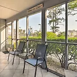 Breezy First-Floor Condo About 2 Mi To Surfside!