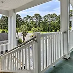 Modern Top-Floor Condo Less Than 1 Mi To Golfing!