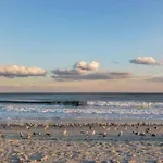 *Oceanfront Getaway - Fresh Reno*King Bed*Pools*H62