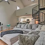 Golf Colony Condo Less Than 2 Mi To Surfside Beach!