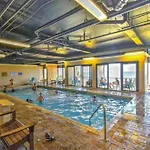 *See Dolphins From Your Balcony*Queen Beds*Pools*Hot Tubs++*H232