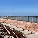 *Beach, Comfy, Sunny* *Great Pools, Hot Tubs, Lazy Rive & More*S44