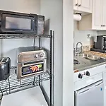 Beautiful Myrtle Beach Studio With Pool Access!