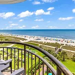 Hosteeva Oceanfront Spectacular Condo