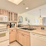 Oceanfront Condo With Perks In Bay Watch Resort