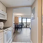 Beachfront 10Th-Floor Studio Caravelle Resort