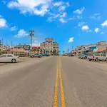 125 Atlantic Avenue Unit H - Pet Friendly! Walk To The Beach And Pier!1Br -1Ba - Sleeps 4 Guests!