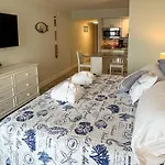 Ocean Annies Studio With Unbeatable Sea Views!