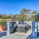 Family-Friendly Myrtle Beach Condo And Pool Access