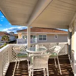 North Myrtle Beach Condo About 1 Mi To Beach!