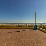 Updated Ocean View Studio- Sea Mist 51307