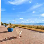 Oceanfront Romantic Oceanview Getaway With Heart Shaped Love Tub Jacuzzi In Room