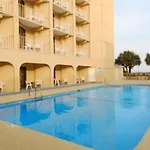 Oceanfront Romantic Oceanview Getaway With Heart Shaped Love Tub Jacuzzi In Room