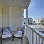 Bright North Myrtle Beach Condo Walk To Beach!