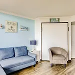 Caravelle Resort 708