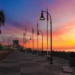 Oceanfront Studio W Balcony For Weekend Getaway