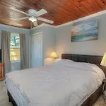 Beach Lovin/Sleeps 10/2 Blocks To Beach/Pets Ok