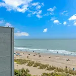 Recently Updated Oceanfront Studio- Sea Mist 20306