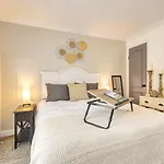 Adorable Studio About 1 Mi To Cherry Grove Beach!