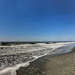 Myrtle Beach Condo Private Balcony With Pool View!