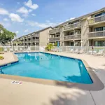Myrtle Beach Condo Private Balcony With Pool View!