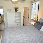 Oceanview 3-Bedroom Condo At Holiday Tower In Myrtle Beach