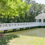 The Salty Fairway, Golf Course Condo With Resort Style Pool, 5 Miles From Beach, Fully Updated