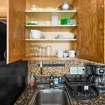 Beach Life 1Br W Pool Parking Pets Allowed 7