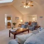North Myrtle Beach House 3 Blocks To Ocean!