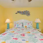 Modern Ocean Creek Resort Villa W Oceanfront Pool And Tiki Bar
