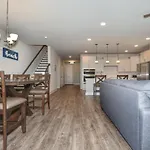 5206 Townes At Barefoot Townhouse