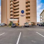 Eighth-Floor Condo On North Myrtle Beach With Pool!